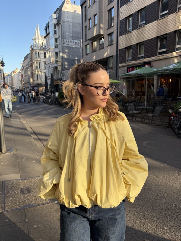 bloom-jacket-lemon